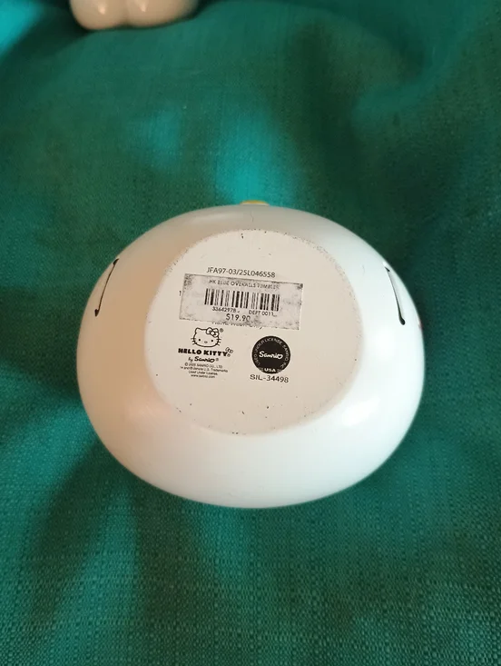 NEW Hello Kitty 2 Piece Bath Set - Picture 10 of 10